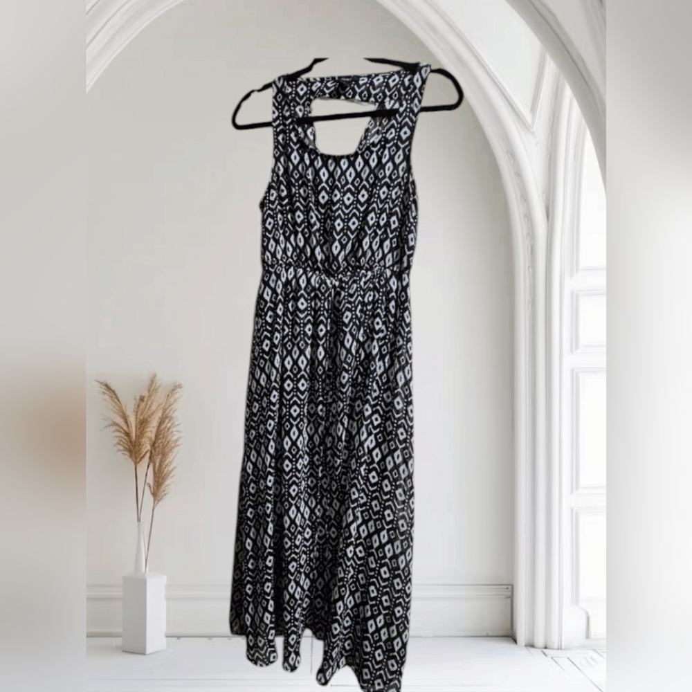 Pretty little dress